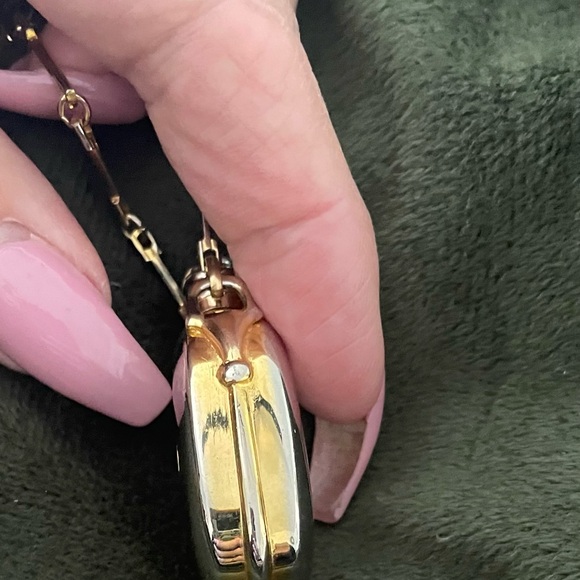 GUCCI Vintage golden perfume bottle necklace with logo mark on top 💛🤍🖤 - Picture 4 of 10